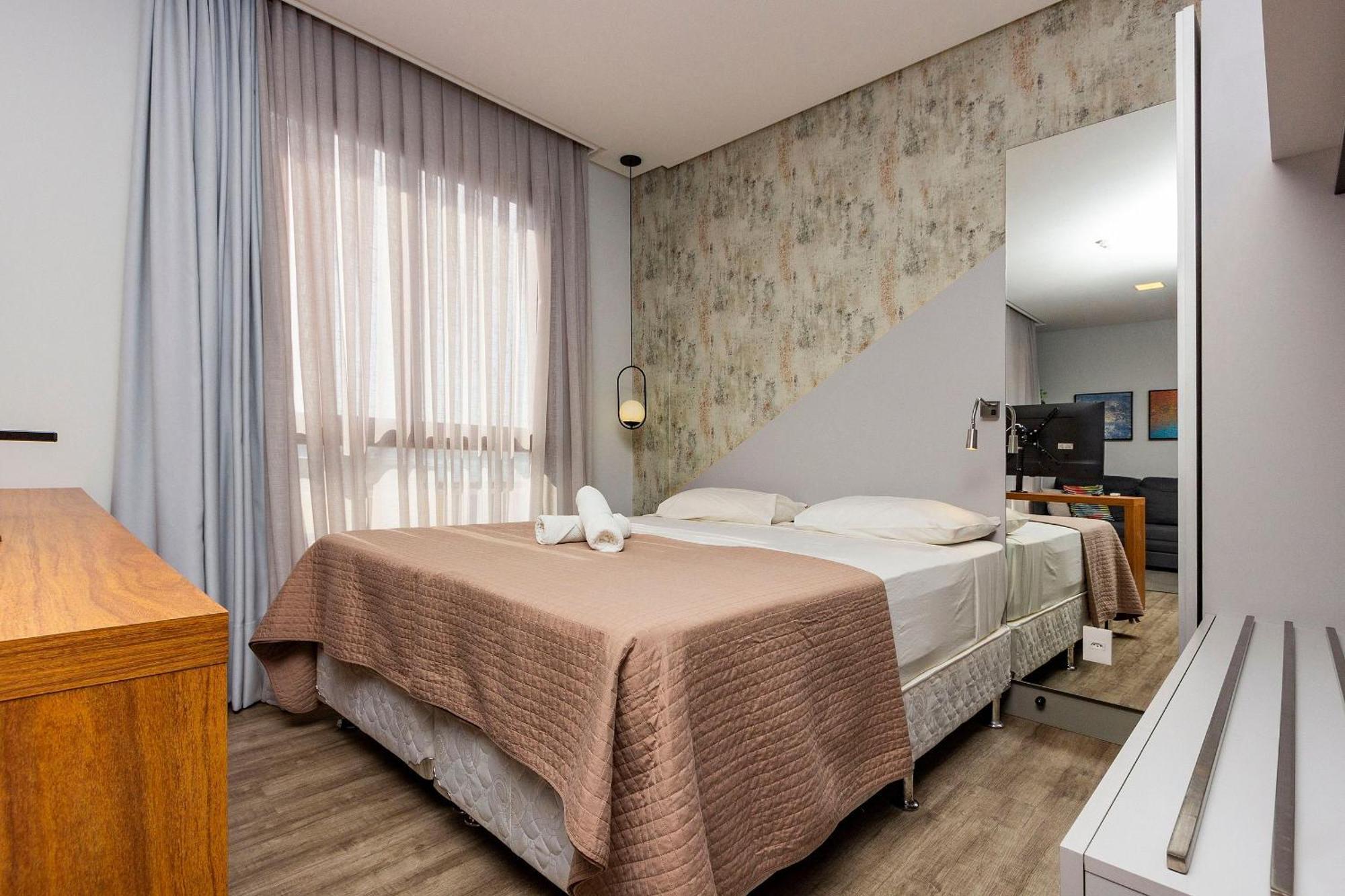 Aion Suites 303 - Lindo Apartamento Com Vista Para O Mar, A 60M Da Praia De Bombinhas, Com Piscina E Academia No Rooftop. 外观 照片