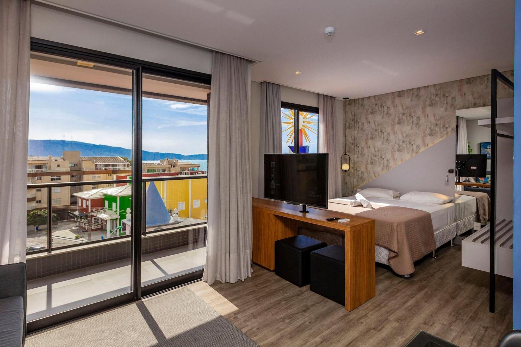 Aion Suites 303 - Lindo Apartamento Com Vista Para O Mar, A 60M Da Praia De Bombinhas, Com Piscina E Academia No Rooftop. 外观 照片